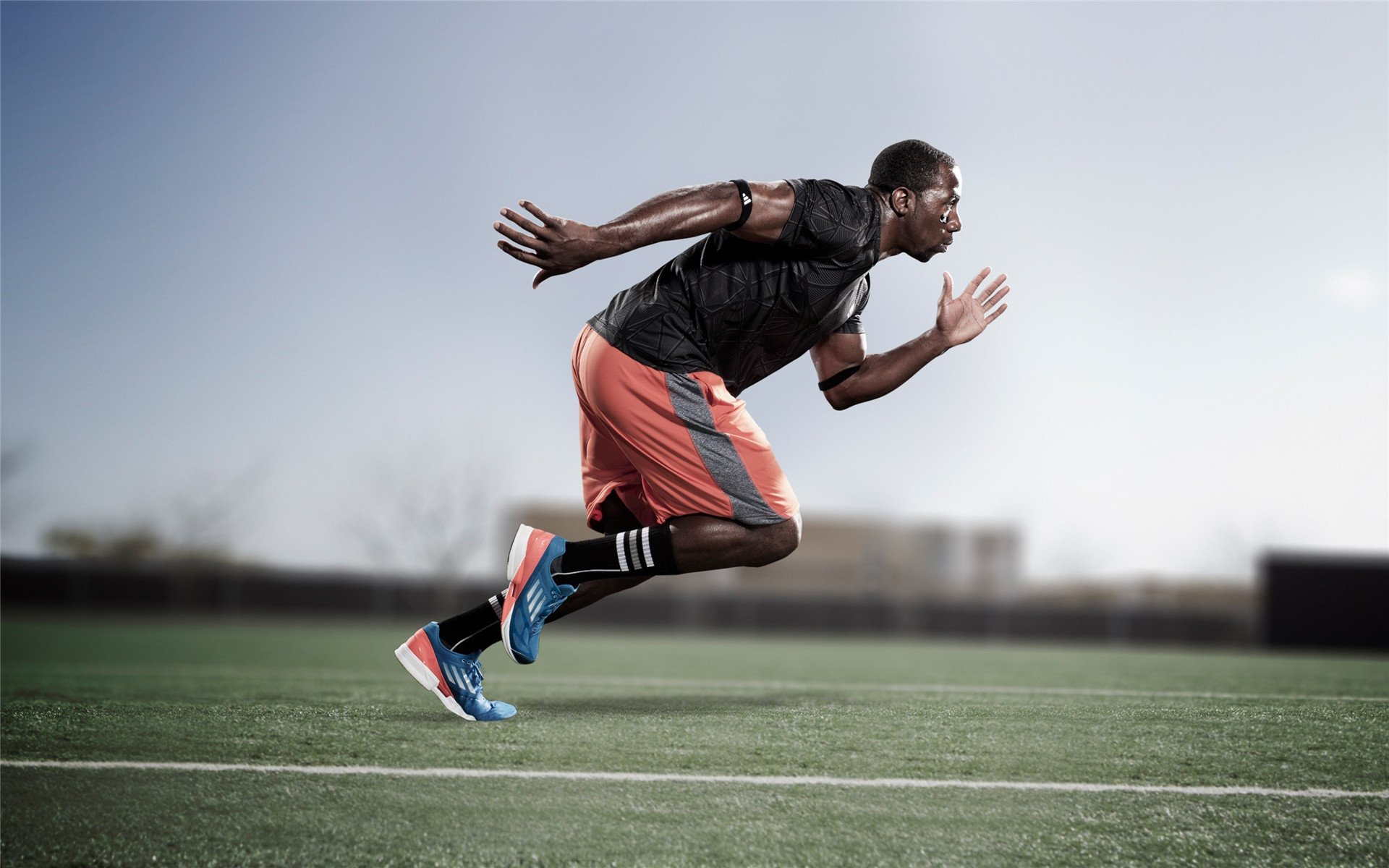 德甲“火力全开”:多特蒙德鬼魅反击依旧震撼